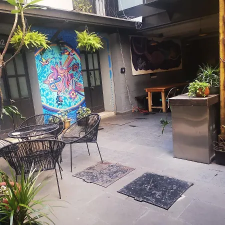 Metro Hostal Boutique-3