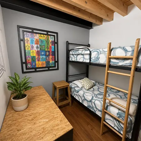 Metro Hostal Boutique-3